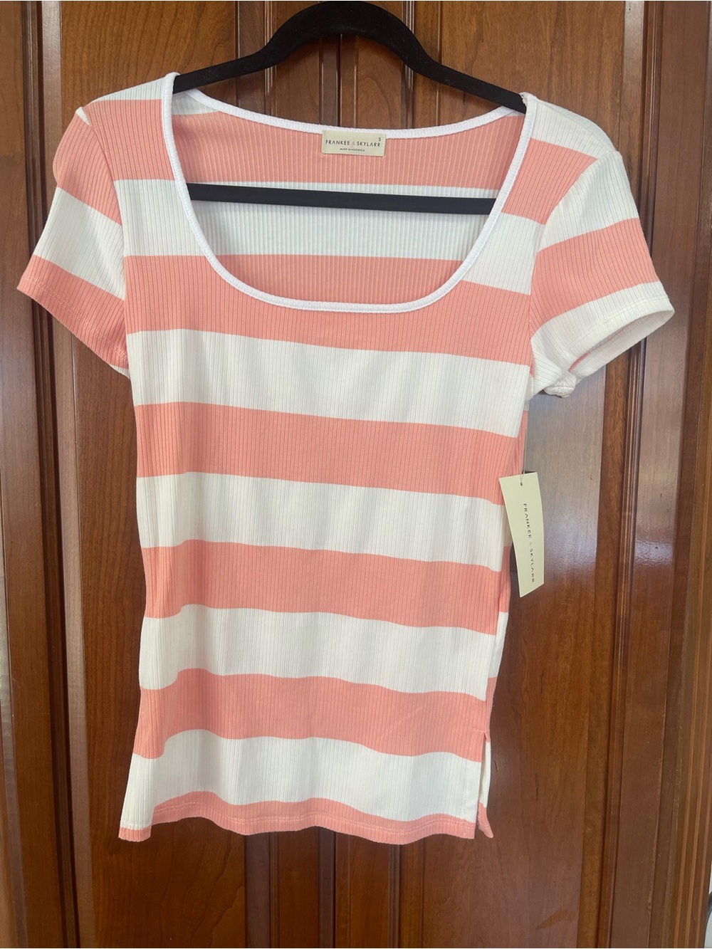 Coral Stripe Scoop Neck Tee - Coral & White